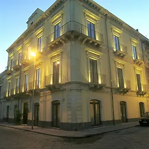 La 3*, Aeroporto di Catania Fontana Rossa Italia